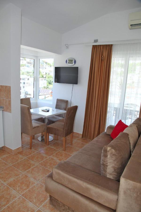 Apartments Hidri Ulcinj Exterior photo